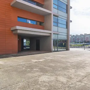 Lovelystay - Trendy 1bdr W/ River View Apartamento