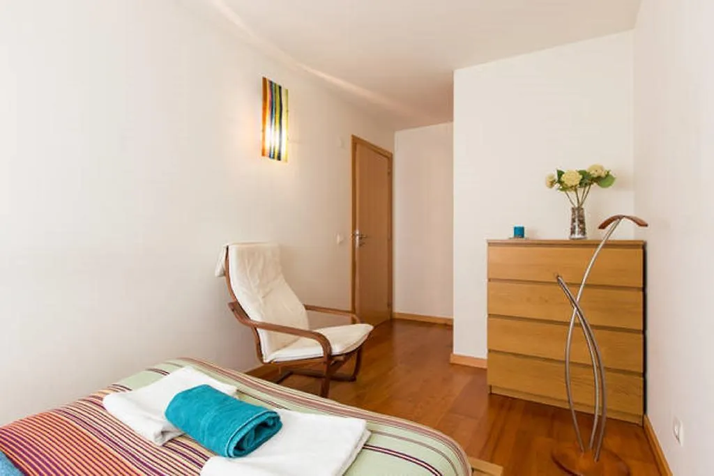 World In Lisbon - B. Prata Apartment