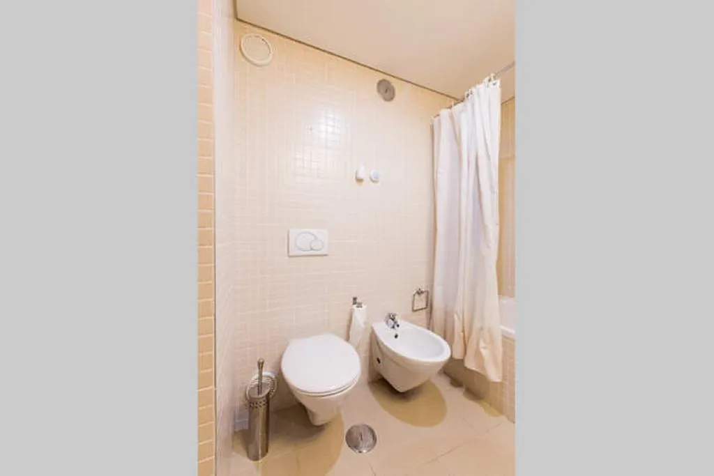 World In Lisbon - B. Prata Apartment
